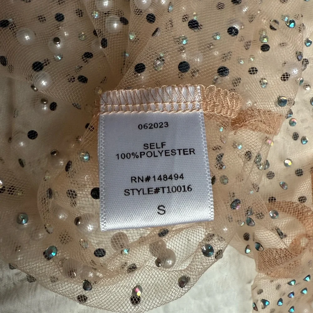 Windsor Pearl Sequin Mesh Top - Picture 10 of 10